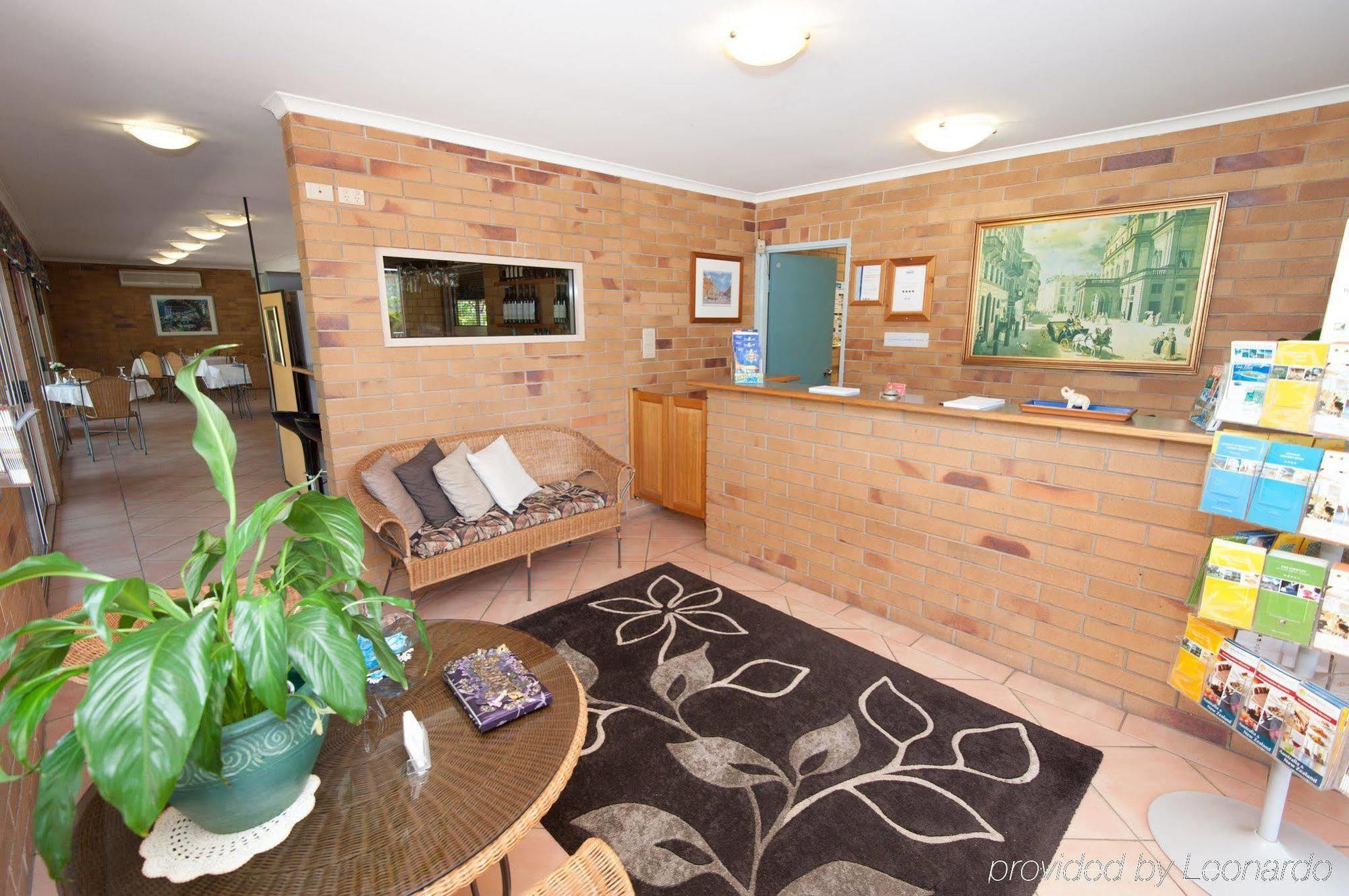 Wild Scotsman Motor Inn Gin Gin Qld Esterno foto